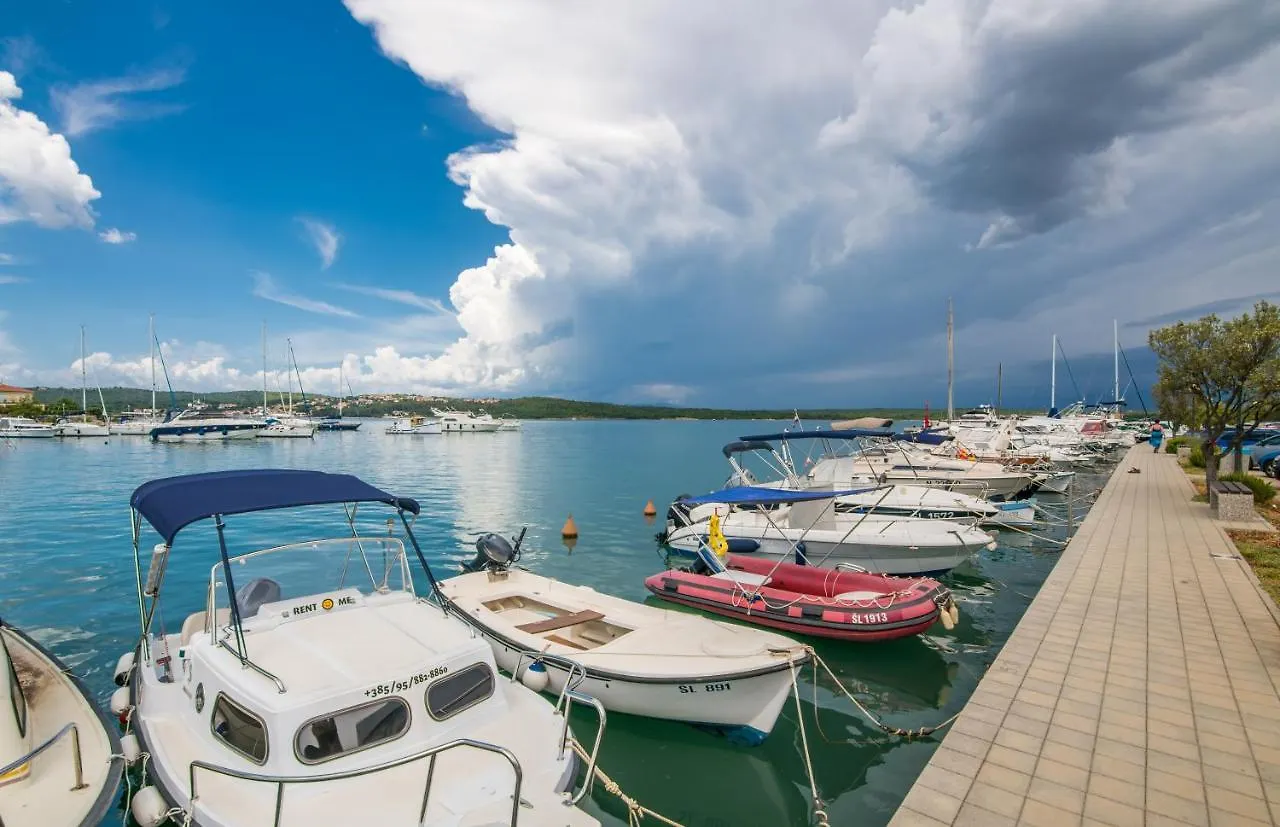 Apartment Anima 3 Klimno 0*,  Croatia